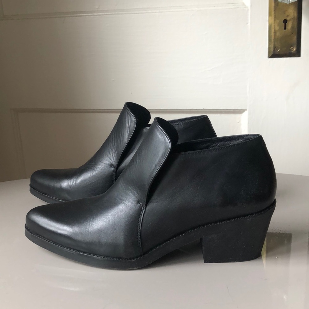 Intentionally blank booties